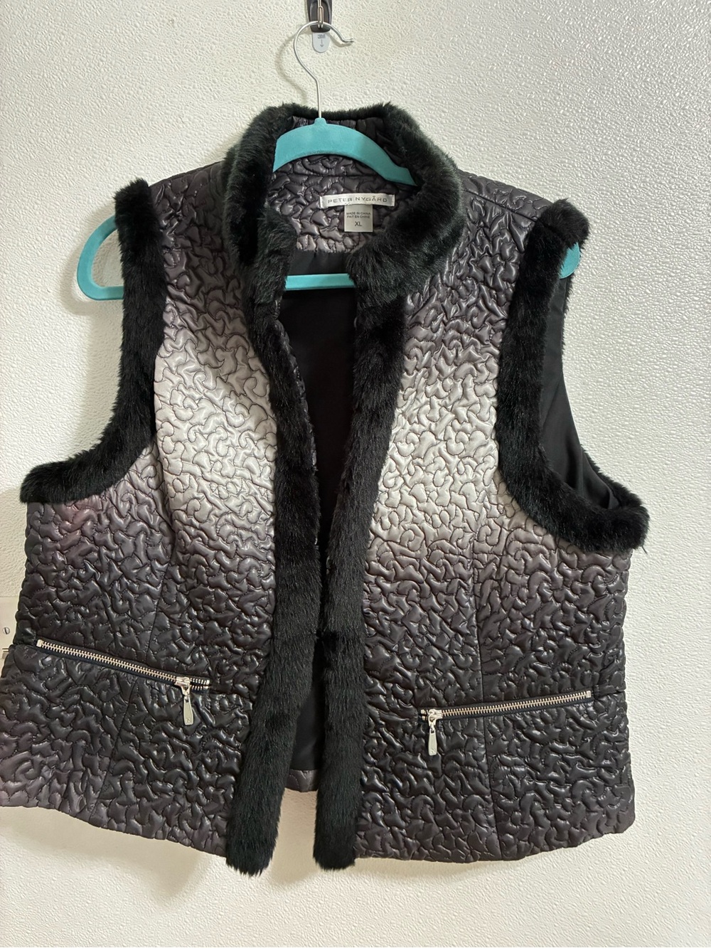 Peter Nygard Black Quilted Ombré Faux-Fur Trim Vest XL